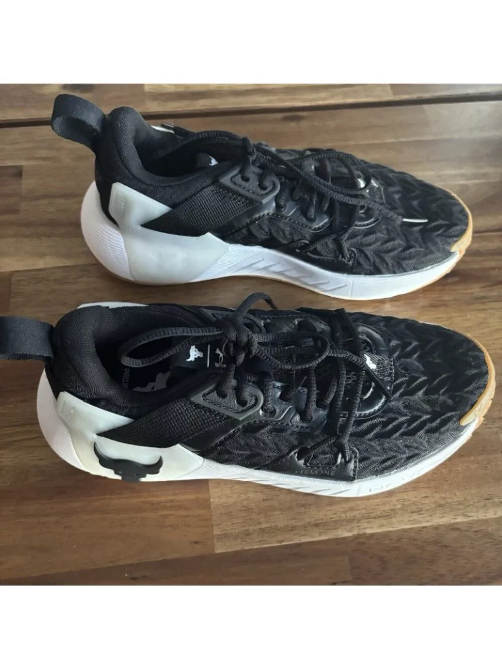 Under Armour excellent please